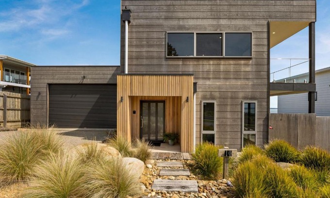 San Remo House | La Calma