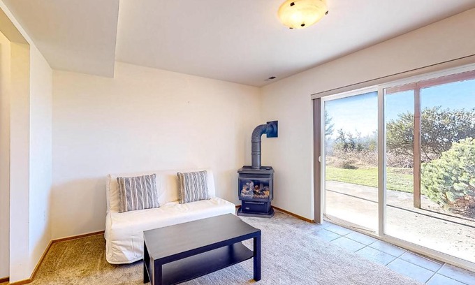 Oak Harbor Apartment | La Cana Street Leisure In Law Suite