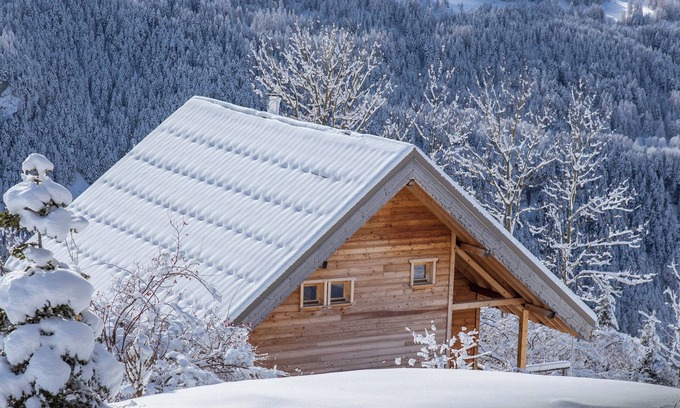 Orcieres House | La Caoumina in the hamlet of Les Marches