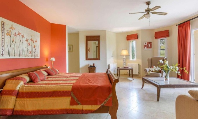 Diputacion de Rincon de San Gines Villa | La Casa de la Armonia Perfecta