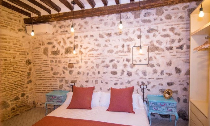 Toledo City Center Apartment | La Casa del Barquero