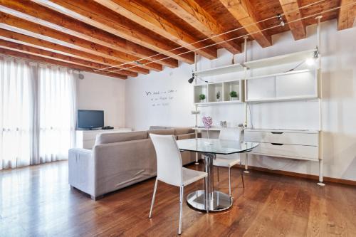 Vicenza Apartment | La Casa di Leo
