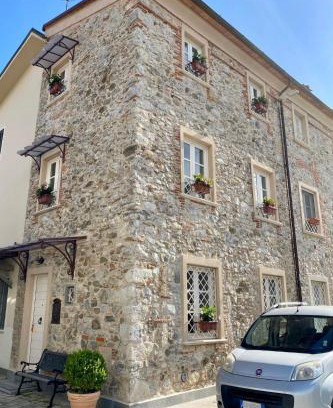 Camaiore House | - La Casa di Rosi- Versilia & Free Parking-