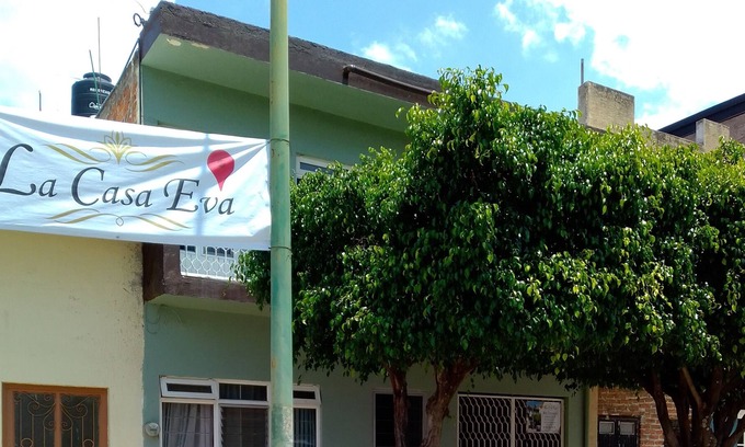 Camecuaro Bed & Breakfast | La Casa Eva