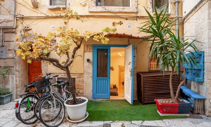 Old Town Apartment | La Casetta Apt x4 in the heart of Bari Vecchia