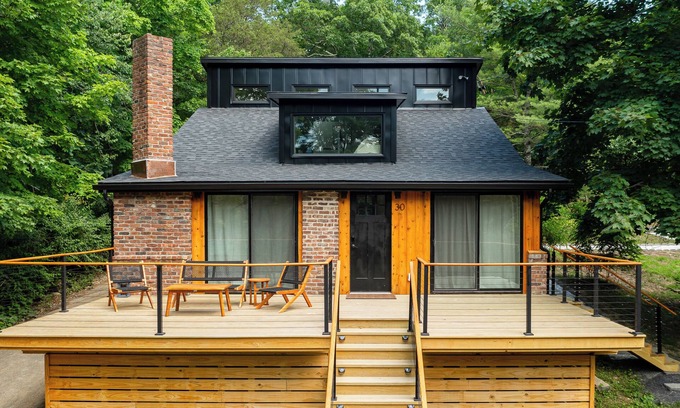 Saugerties House | La Casita: Modern Saugerties Getaway close to HITS Horse Show