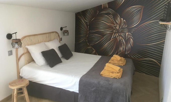 Ongles House | La Chambre de Lenny