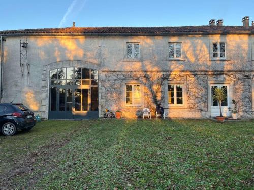 Juillac-le-Coq Bed & Breakfast | La Charentaise Dorée