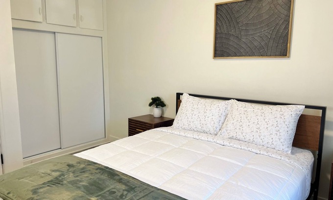 Pacific - Edison House | LA Chic 1BR in Glendale Near Hollywood and Downtown LA