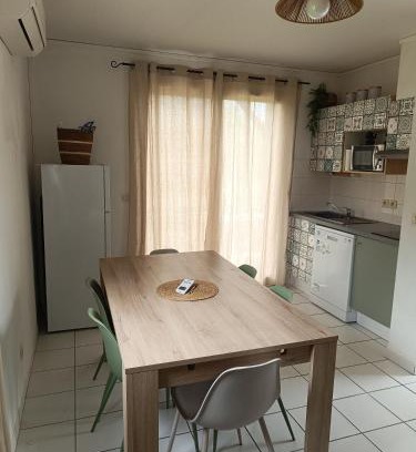 Saint-Saturnin-les-Avignon House | La Cigale d'Avignon