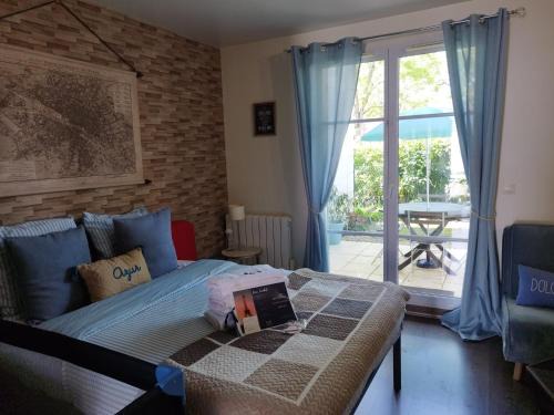 Bailly-Romainvilliers Apartment | La Clef du Bonheur - 9 Min de Disney Jardin privatif