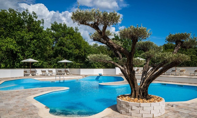 Sarzana House | La Collina Bungalow