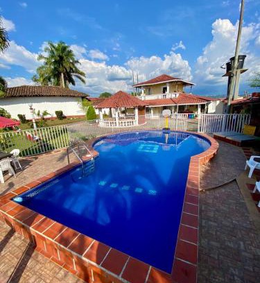 Montenegro Bed & Breakfast | la colombiana casa campestre