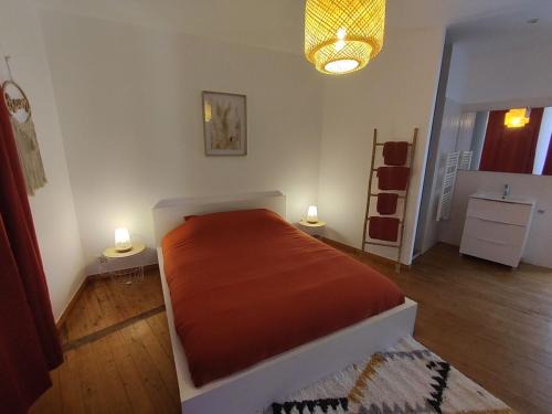 Crecy-en-Brie Apartment | La Crécynade - near Disneyland and Parrot World