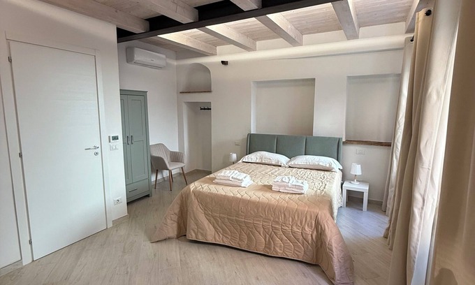 Montalcino House | La Dimora di Roberta is located within walking distance of the Fortress and the historic center.