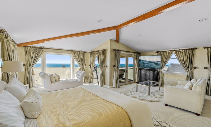Silver Strand House | La Dolce Vita at Silverstrand