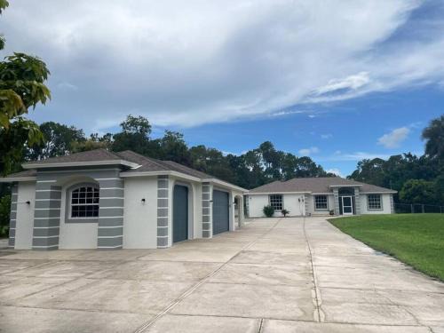 Naples Villa | La Finca. Beautiful Countryside Home !
