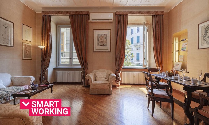 Genoa Historical Centre Apartment | La finestra sul cortile di Via Roma by Wonderful Italy