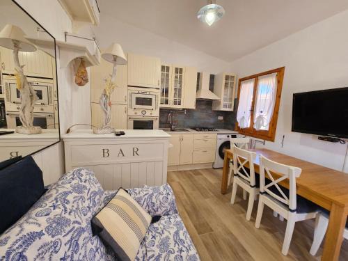 Porto Ottiolu Apartment | La flabellina blu