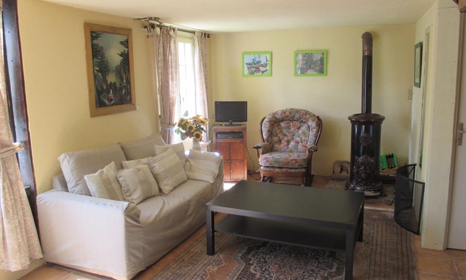 Plestin-les-Greves House | La Forge 2 bedrooms sleeps up to 6 with pool sauna 2 minutes from the sea