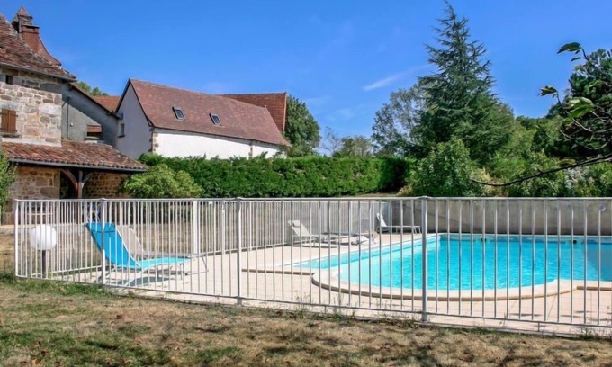 Saint-Jean-Lagineste House | La Grange by Interhome