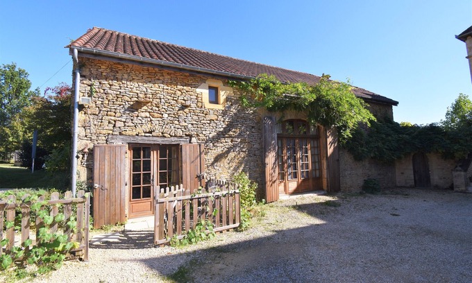 Saint-Pompont House | La Grange de Poncet - Lovely stone barn conversion, with private pool and garden