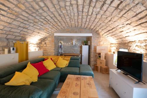 Dijon Apartment | La Grotte Bourguignonne, Terrasse extérieure