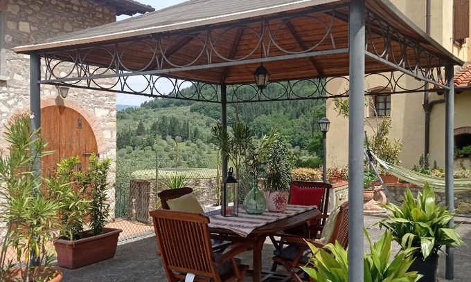Pontassieve Apartment | LA GUELFA 64