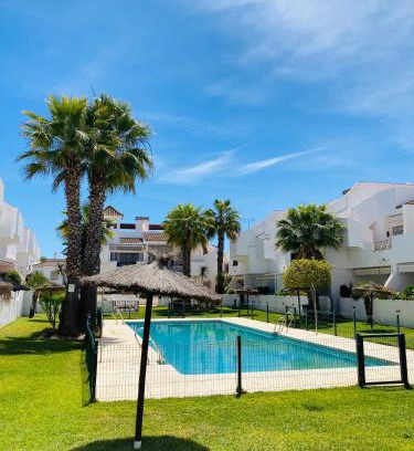Isla Cristina Apartment | La Hacienda Golf Islantilla AIRE ACONDICIONADO Y WIFI -SOLO FAMILIAS Y PAREJAS-