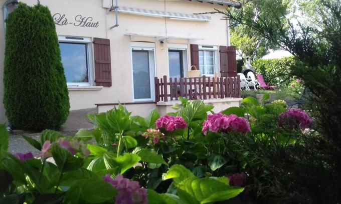 Poinson-les-Fayl House | La-Haut, gite-maison de vacances