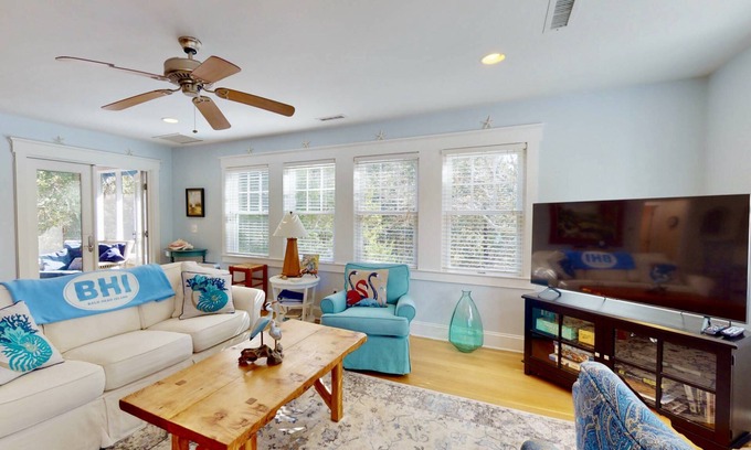 Bald Head Island House | La Hoya! Fun Family Beach Getaway, BHI & Shoals Club, 3 Golf Carts, 5 Porches w/Great Views
