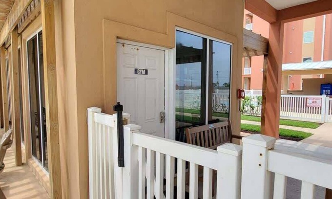 South Padre Island Condo | La Isla F102