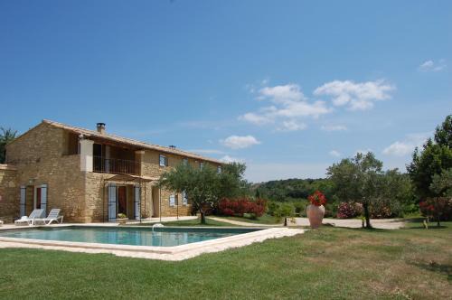 Saint-Quentin-la-Poterie House | La Jasse