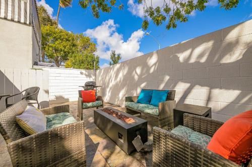 Beach Barber Tract House | La Jolla Beach Retreat Casita