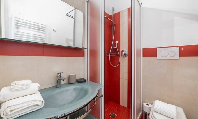 Guastalla Apartment | La Madonnina In the heart of Milan