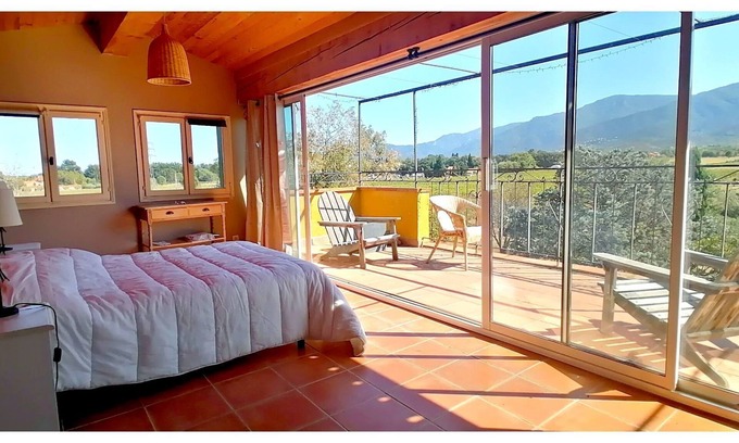 Montesquieu-des-Alberes House | La maison de la Tour, an exceptional view in a peaceful natural setting