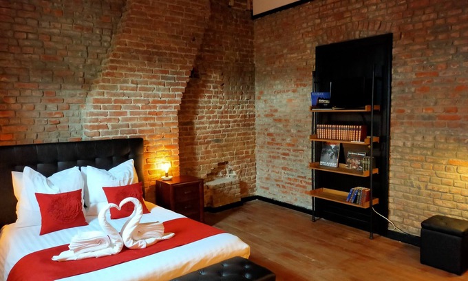 Roubaix House | La Maison Bleue