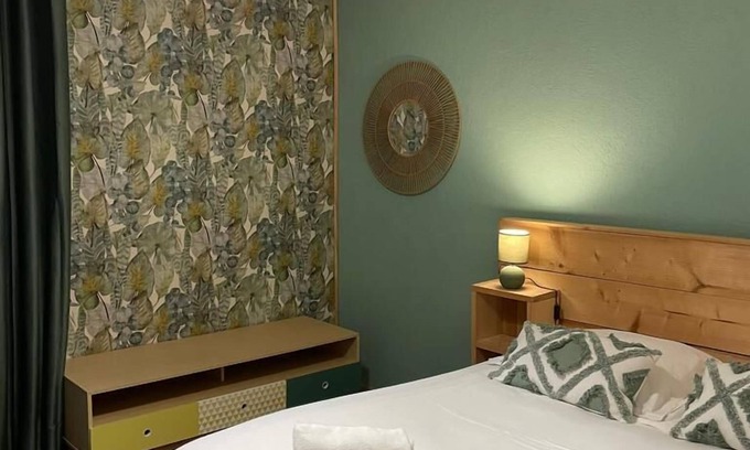 Saint-Aignan Apartment | La Maison des Lilas 7 persons