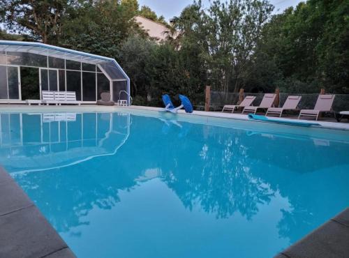 Eyragues Apartment | La Maison perchée - Mas de Rousseau
