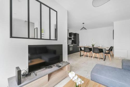 Villiers-sur-Marne Apartment | La Maisonnette - Séjour à 8 - Wifi - Paris et Disney