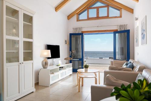 Punta Mujeres House | La Mariana