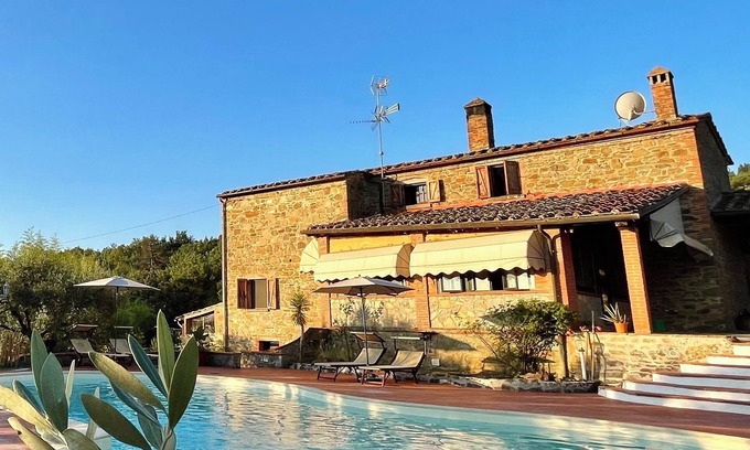Lucignano Apartment | La Melea vegan Bed & Breakfast