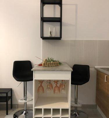 Sector 4 Hotel | La Mika -Your Home