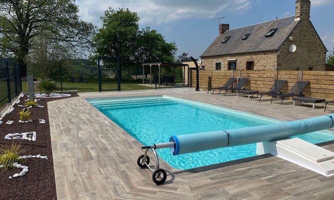 Vezins House | La Miltière, House with swimming pool, spa and sauna in the Bay of Mt St Michel