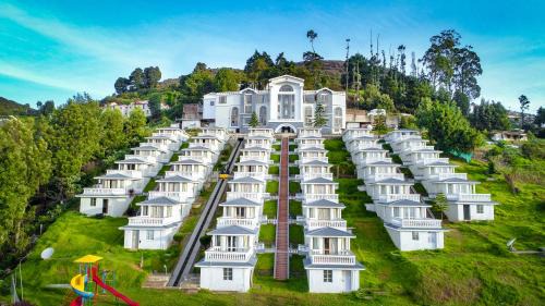 Ooty Hotel | La Montana by TGI
