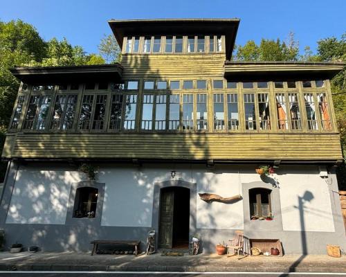 Barzana House | La Naranxa