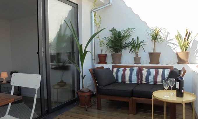 La Victoria Apartment | La Niña Chica, a A lovely studio with private terrace in the centre of Malaga