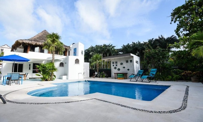 Puerto Morelos Villa | LA PALAPA AT BLUE IVY HI SPEED FIBER OPTIC INTERNET FULLY AIRCONDITIONED
