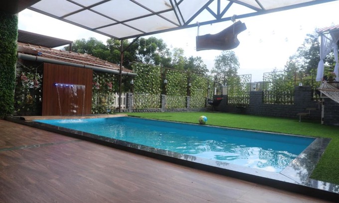 Karjat Villa | LA PARAISO Rustic Private pool villa