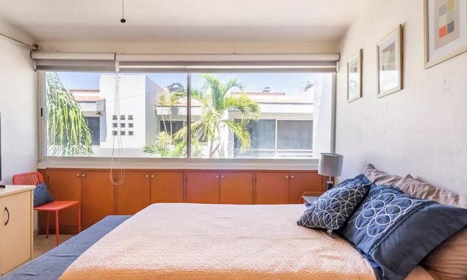 Zapopan Apartment | LA PEARL and PLAZA DEL SOL. private bath, garage.